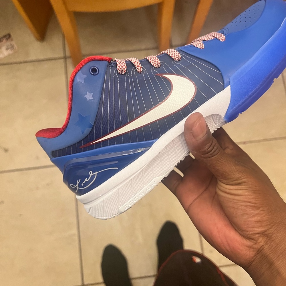 DS Kobe 4 size 8
